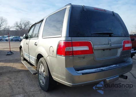 2009 Lincoln Navigator z USA, uszkodzony, nr VIN 5LMFU28599LJ01004